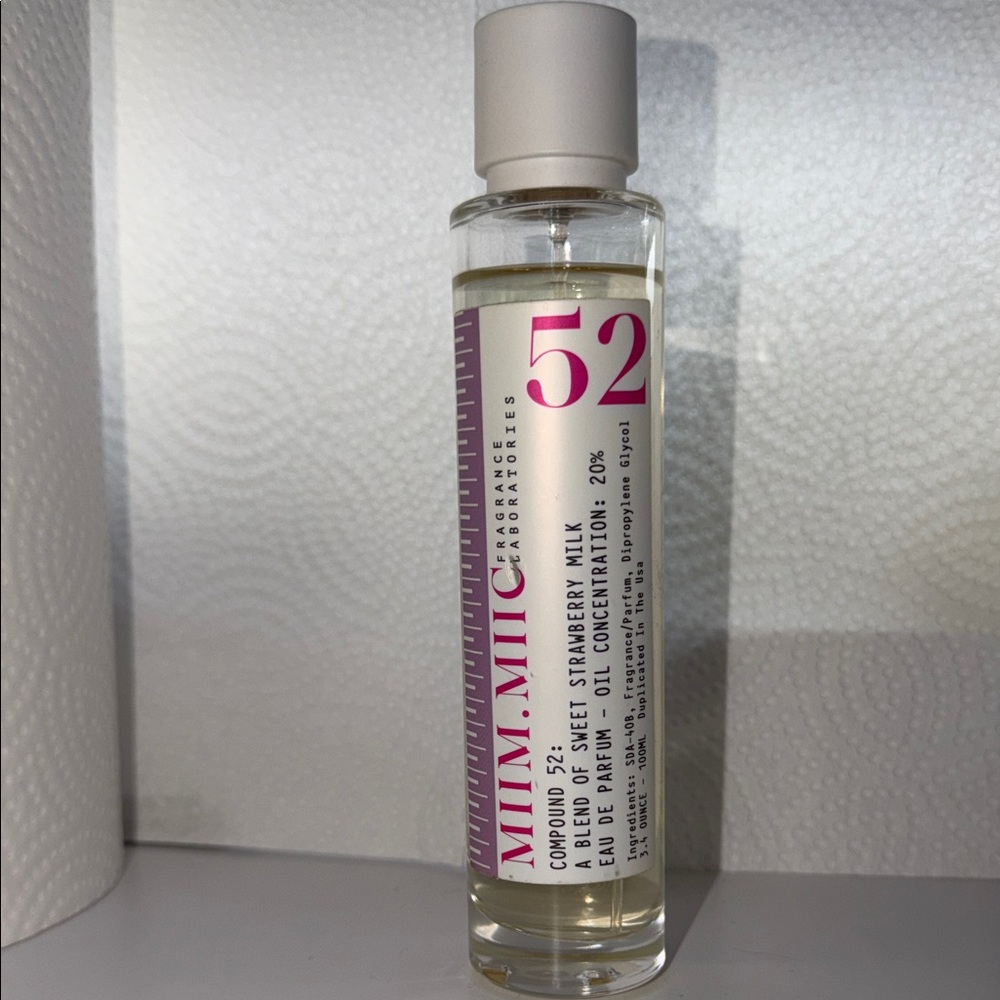 MIIM.MIC 52 Sweet Strawberry Milk Fragrance Oil - Pink
